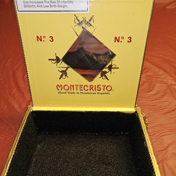 Cigar Box Purse w/GoldTone Chain/Hoop Churchill Downs/MonteCristo  Vtg E.U.C - Picture 5 of 7